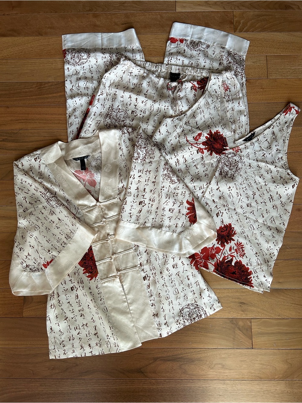 Soma 3 piece 💯 Silk Set